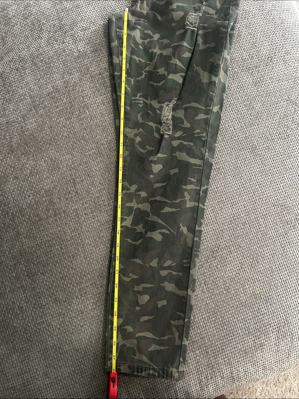 Hollywood Camo Distressed Cargo Pants | Women’s | Streetwear | Y2K Green - Picture 7 of 12